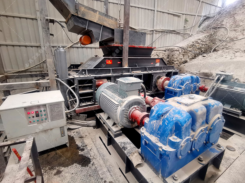 建筑用砂配置的液壓對輥制砂機多少錢一臺？